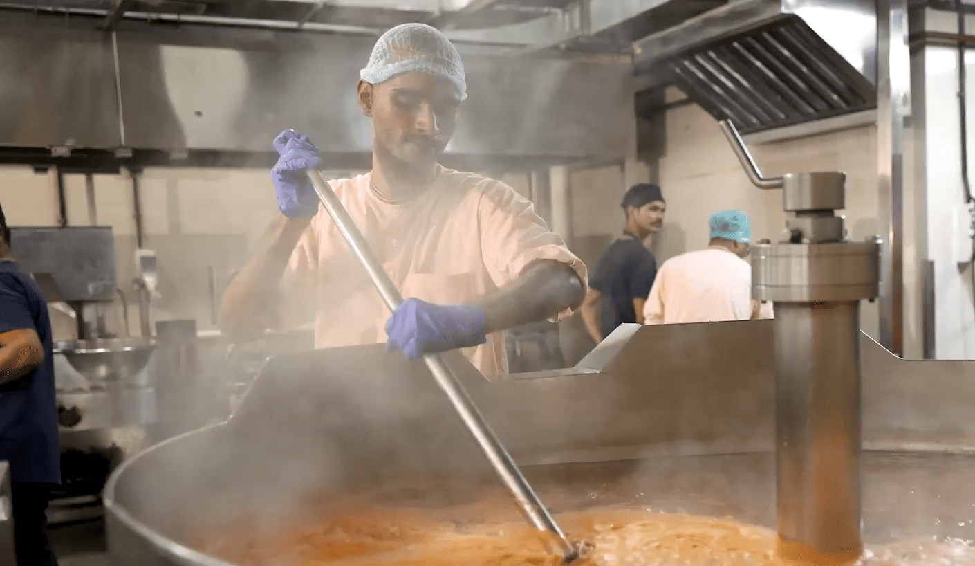 18,000+ Fresh meals served daily