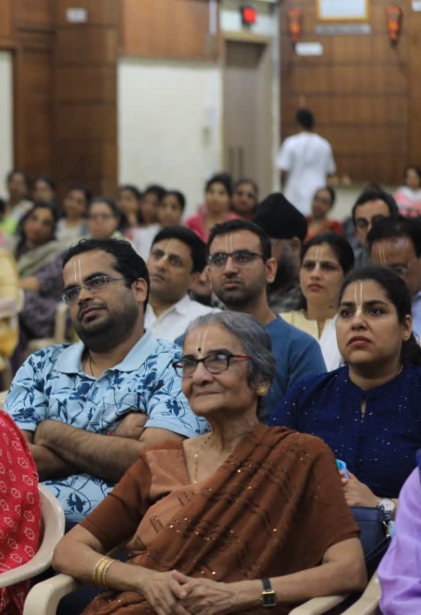 Powai Bhagavad-gita Session