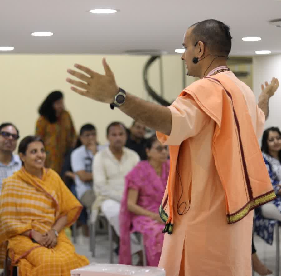 CuffeParade Bhagavad-gita Session